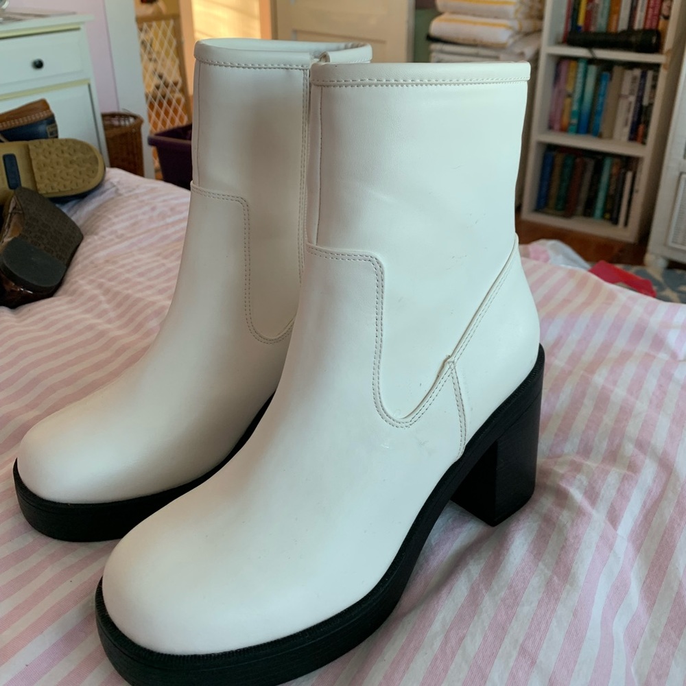 Like new Urban Boots